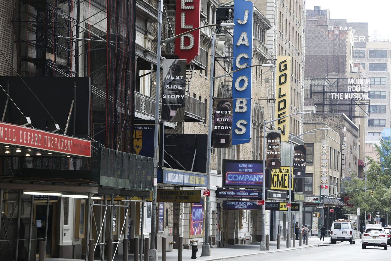Broadway looks to Congress to support its workers