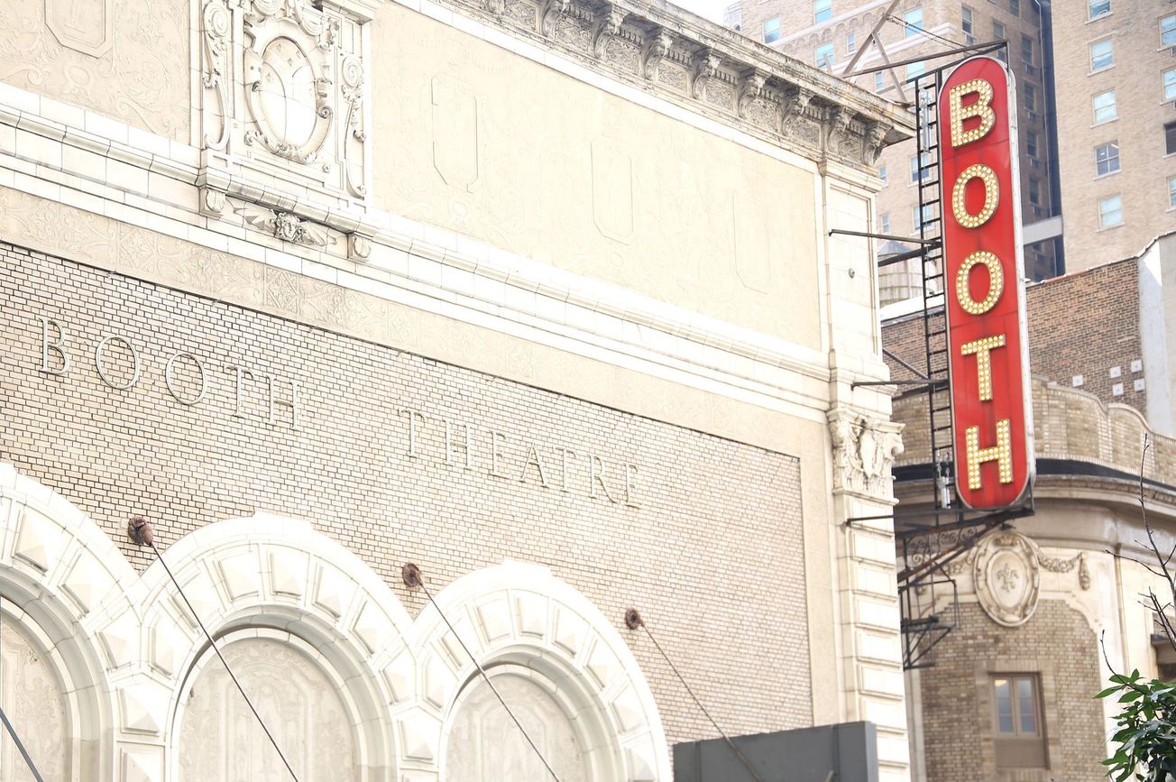 Broadway usher tests positive for coronavirus, officials confirm