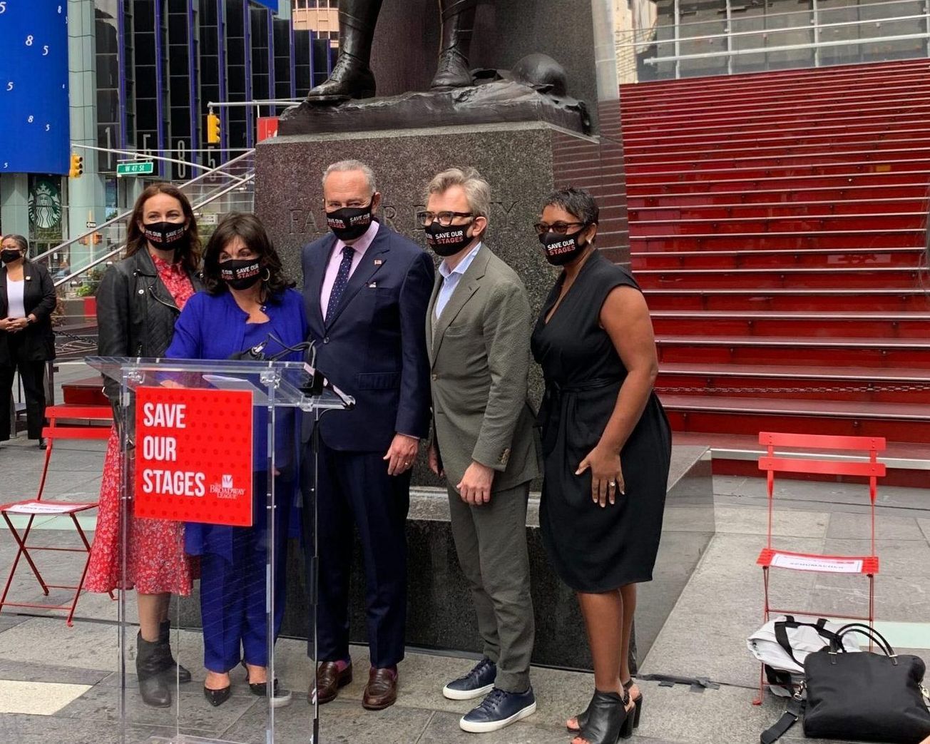 Senator Schumer calls for federal aid for Broadway in Times Square rally