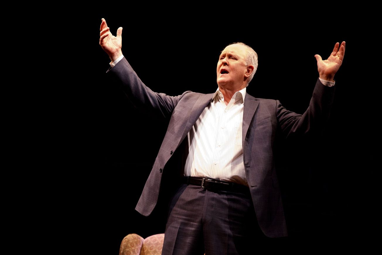 Review: John Lithgow hosts a fireside chat in ‘Stories By Heart’