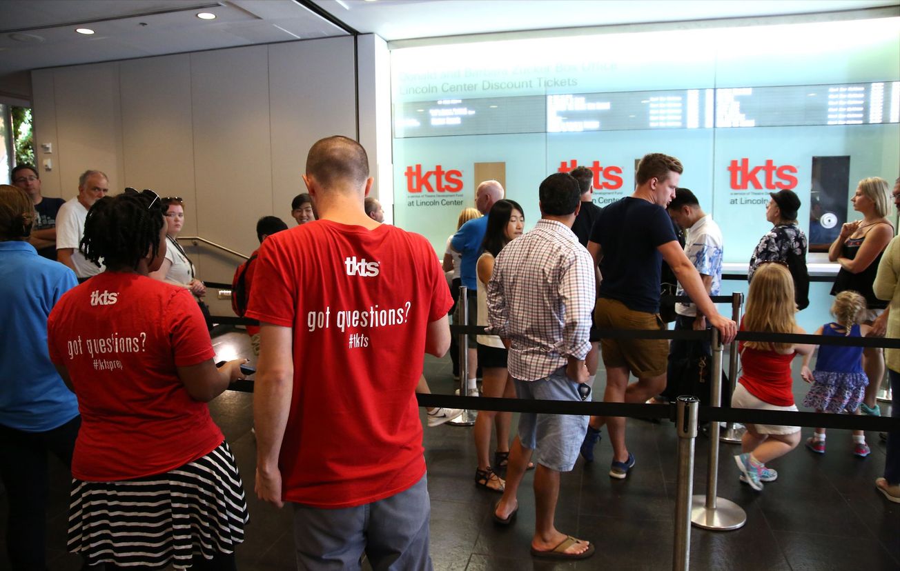 Lincoln Center TKTS booth to display prices, not discounts, on boards