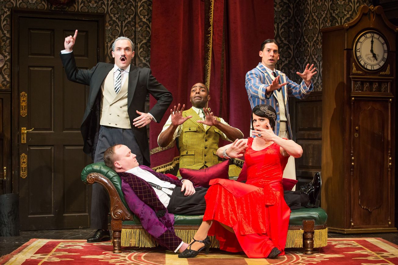 ‘The Play That Goes Wrong’ will no longer close in August