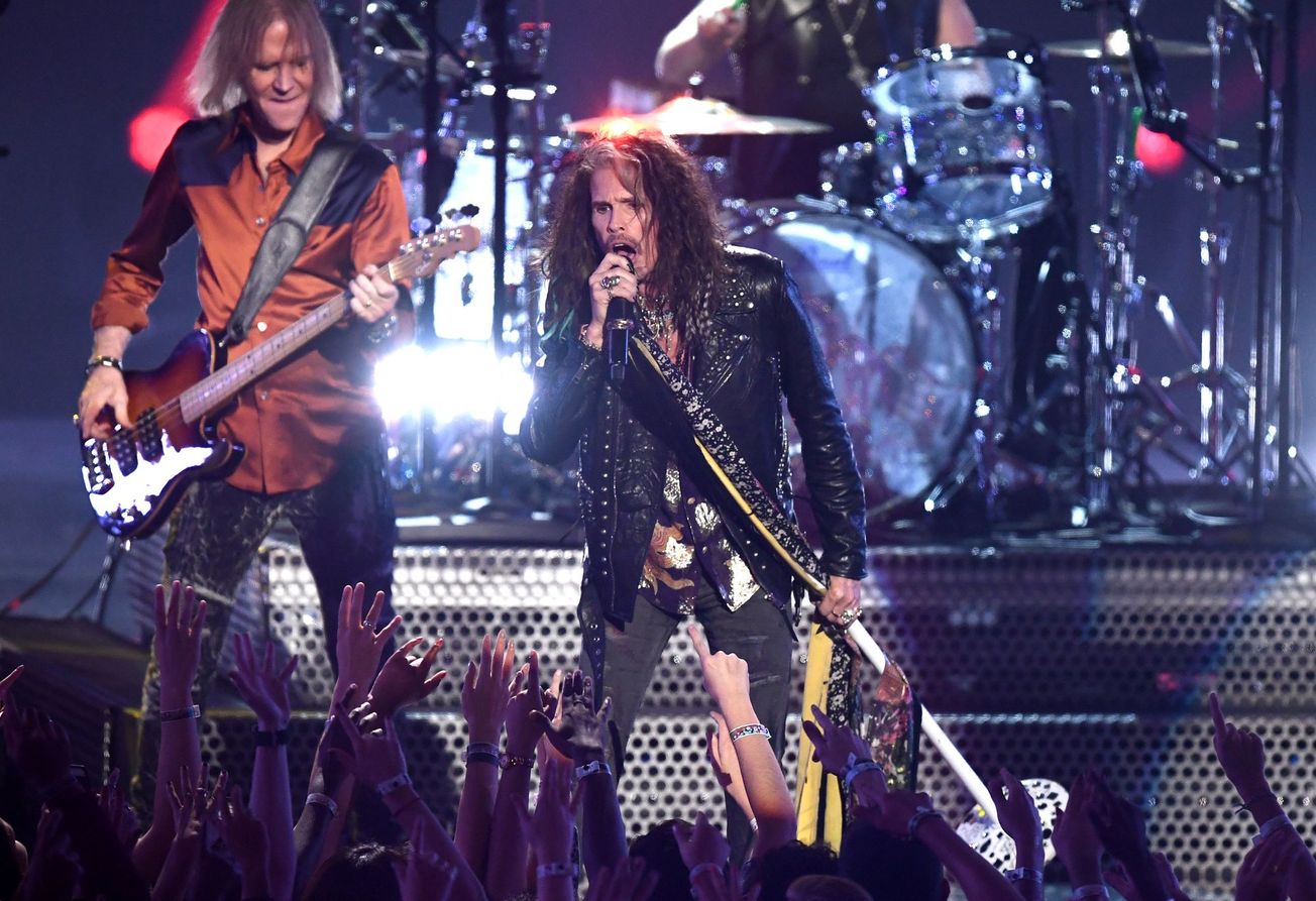 Lively McCabe makes deal with music publisher BMG