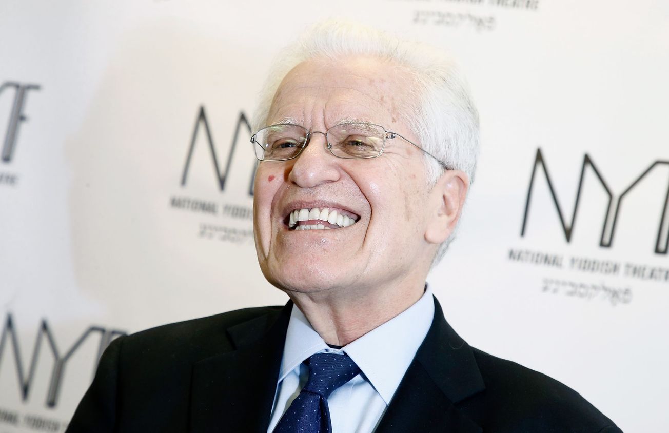 Jerry Zaks to direct Broadway-bound musical ‘Mrs. Doubtfire’