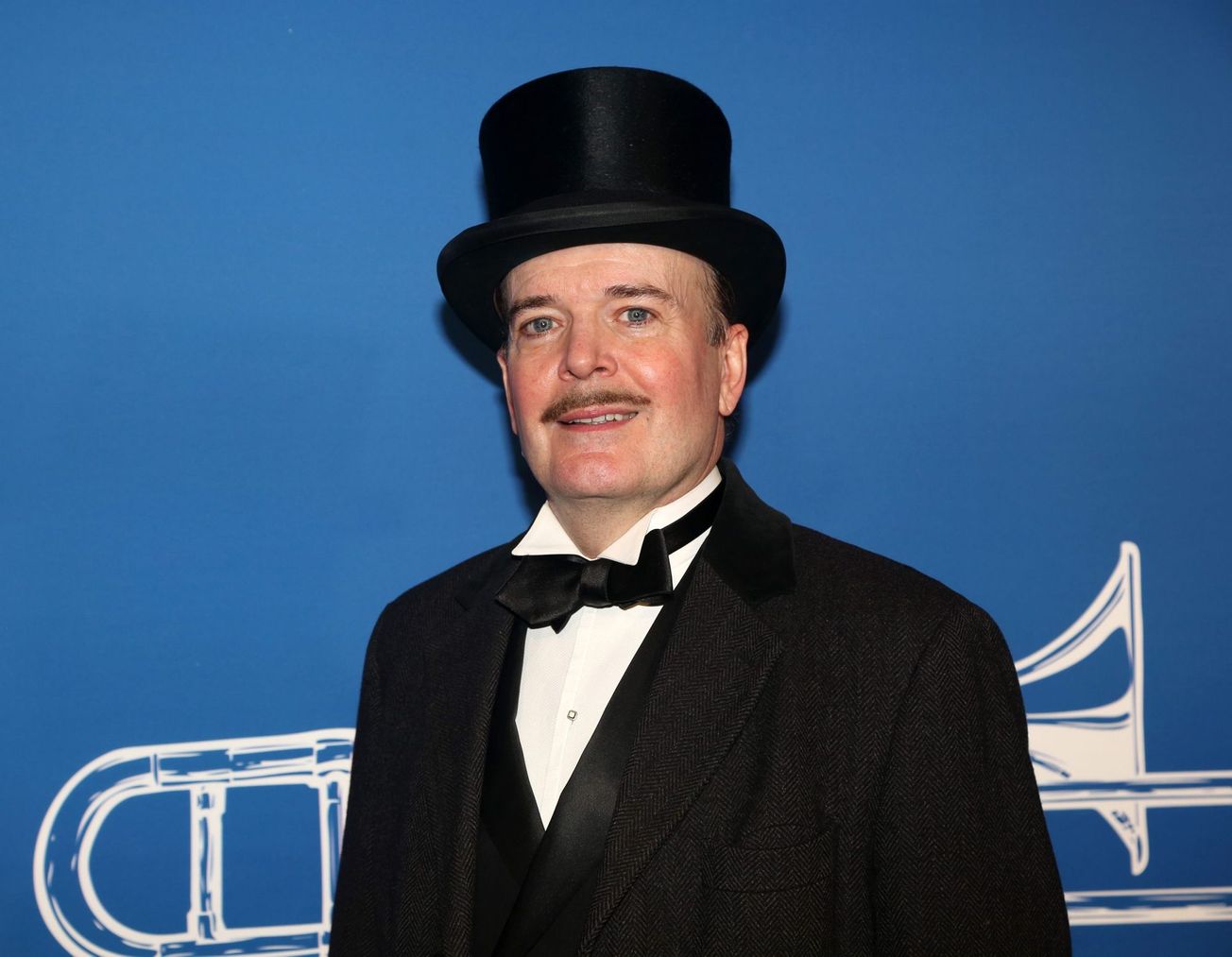 ‘The Broadway Show’: How Jefferson Mays memorizes all 50 parts for his one-man ‘Christmas Carol’