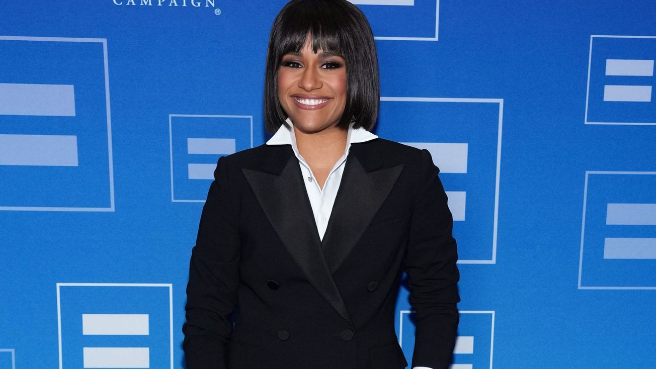 Ariana DeBose honored with the Human Rights Campaign Visibility Award