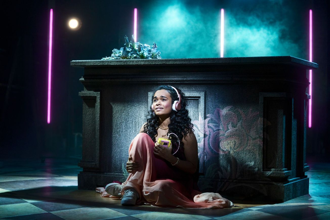 How Lorna Courtney went from the "Fame" school to leading Broadway's "& Juliet"