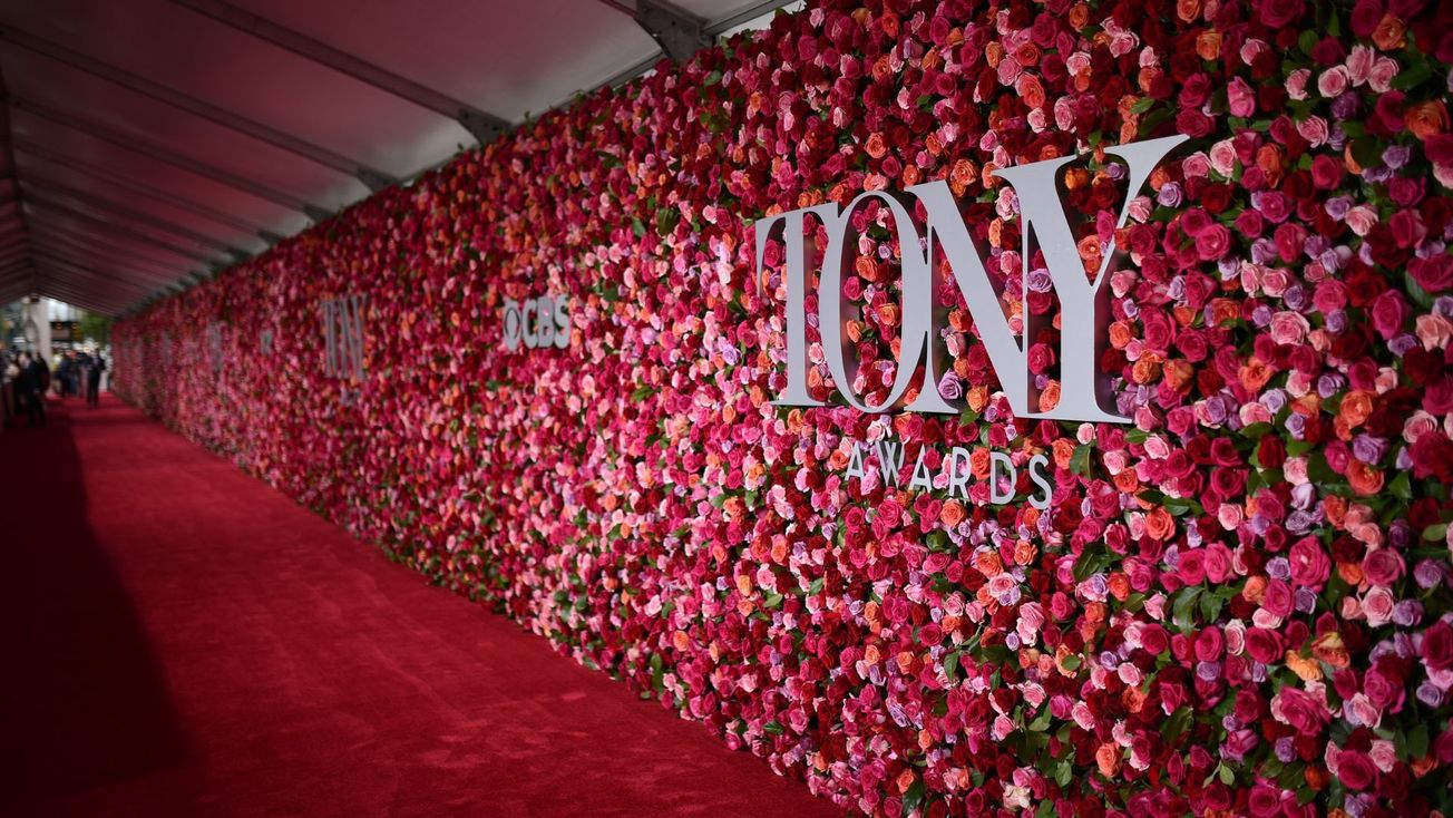 Writers Guild asks members not to attend 2023 Tony Awards