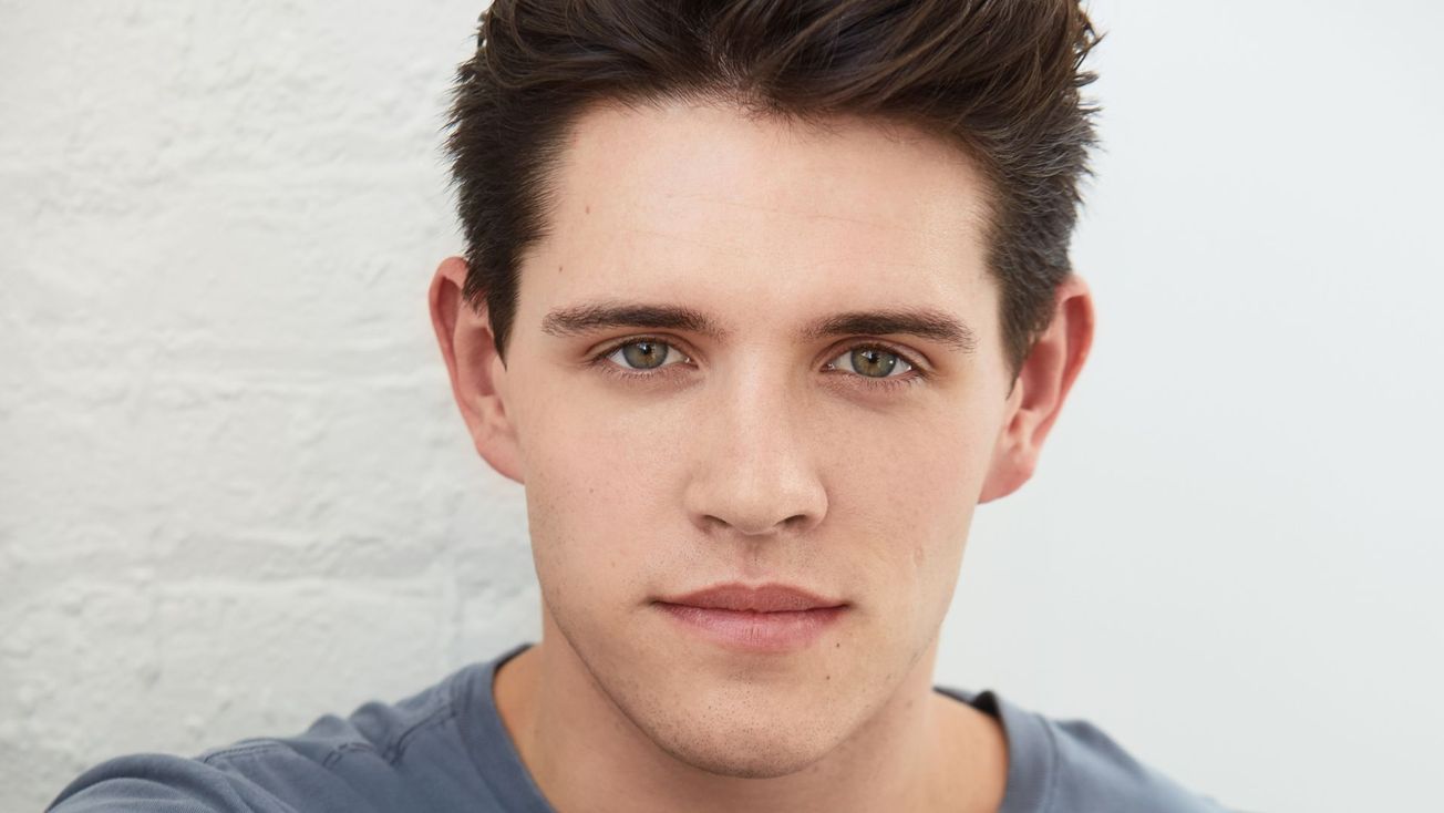 Casey Cott to make Broadway debut in ‘Moulin Rouge!’