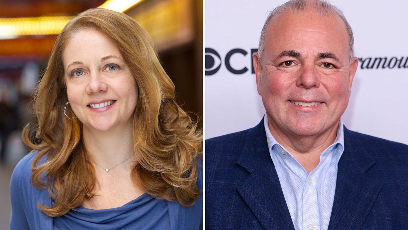 What exactly do Broadway accountants do?