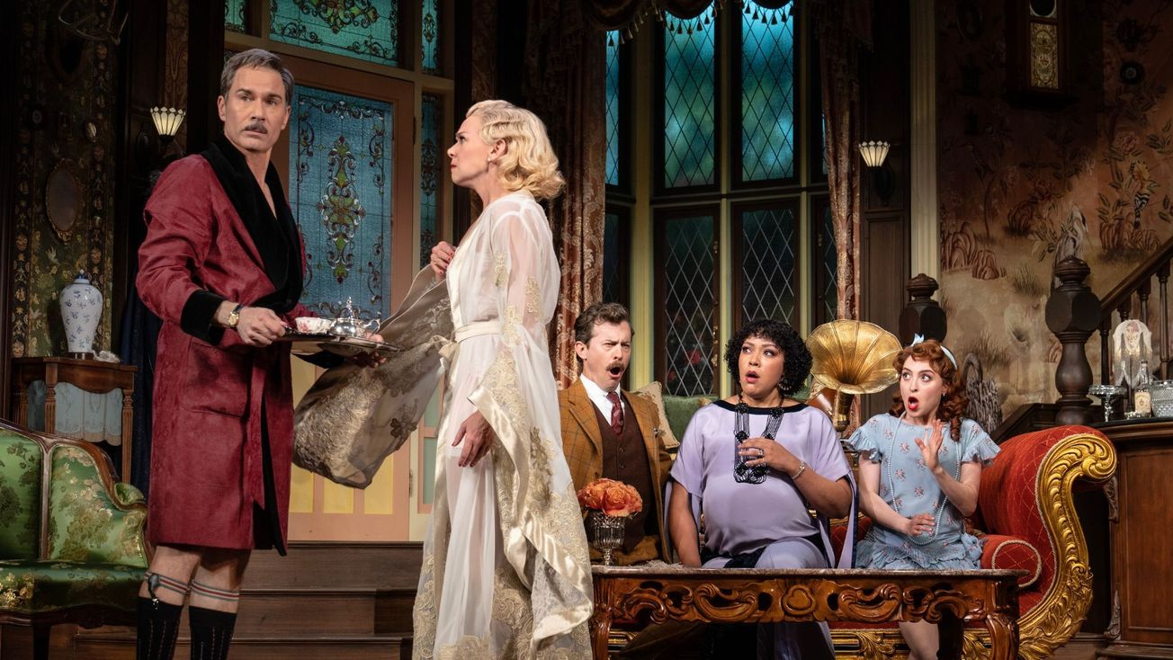 Review: Spending an eventful, but hackneyed evening at ‘The Cottage’