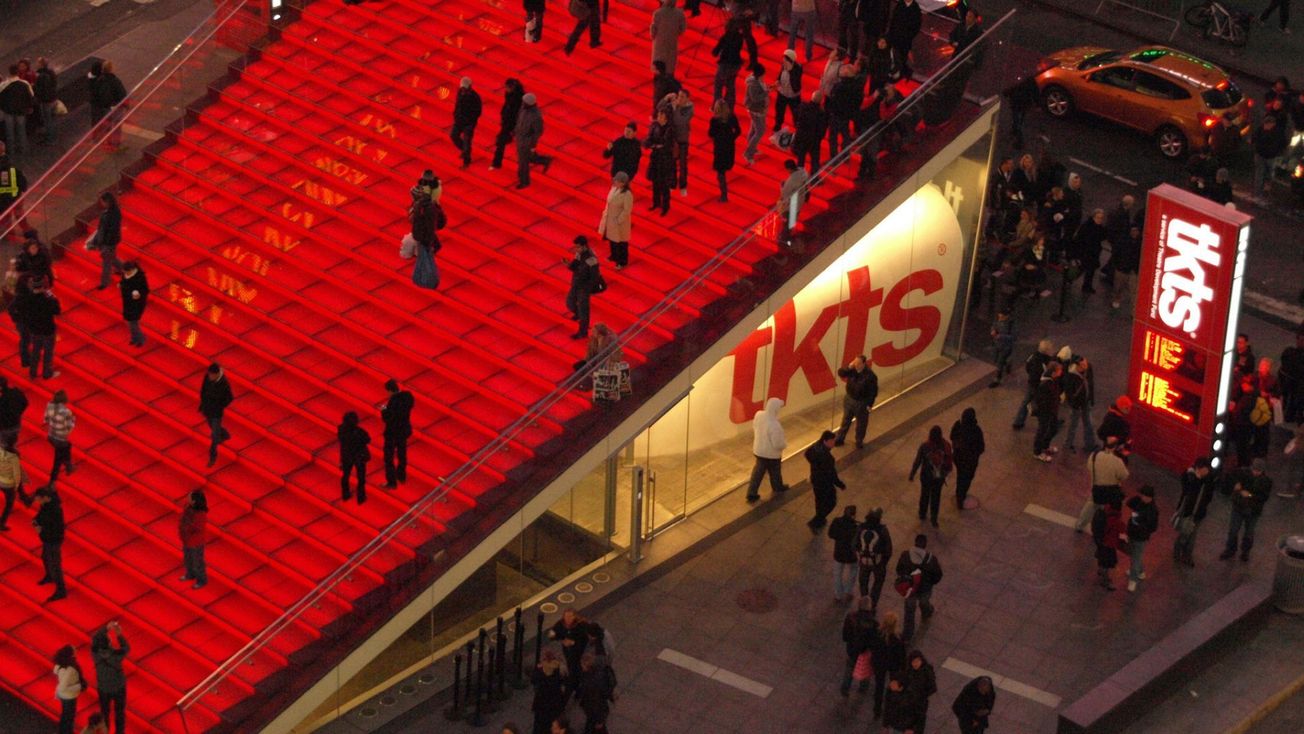 Exclusive: Broadway Green Alliance announces fall 2023 e-waste recycling drive