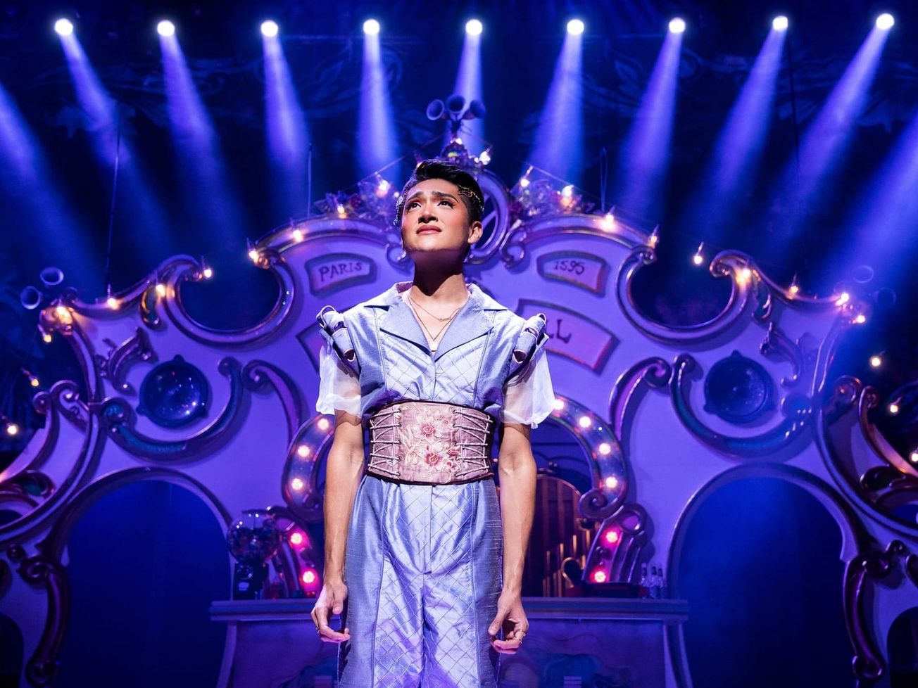 ‘& Juliet’ cast member Justin David Sullivan sustains injury onstage; takes temporary leave