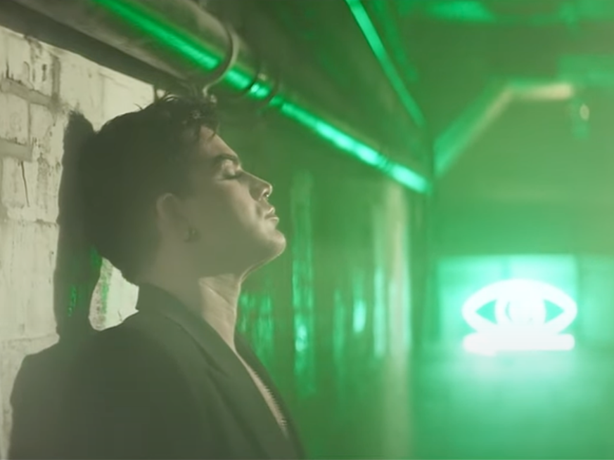 Watch Adam Lambert’s rendition of ‘I Don’t Care Much’ from ‘Cabaret’