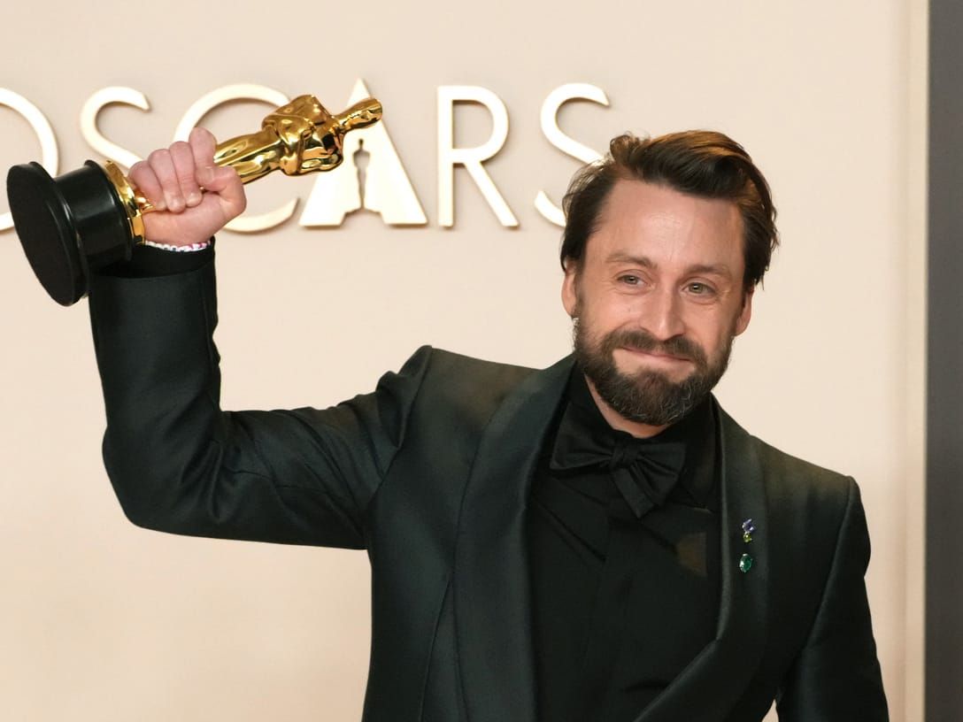 ‘Glengarry Glen Ross,’ starring Oscar winner Kieran Culkin, Bob Odenkirk and Bill Burr, extends again on Broadway