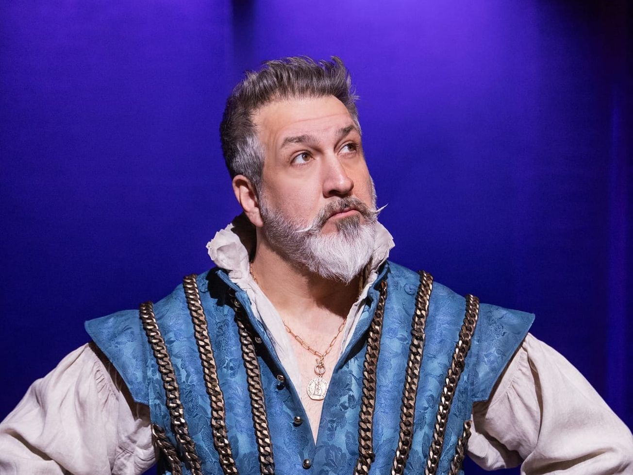 Joey Fatone will host a sing-along at Broadway’s ‘& Juliet’