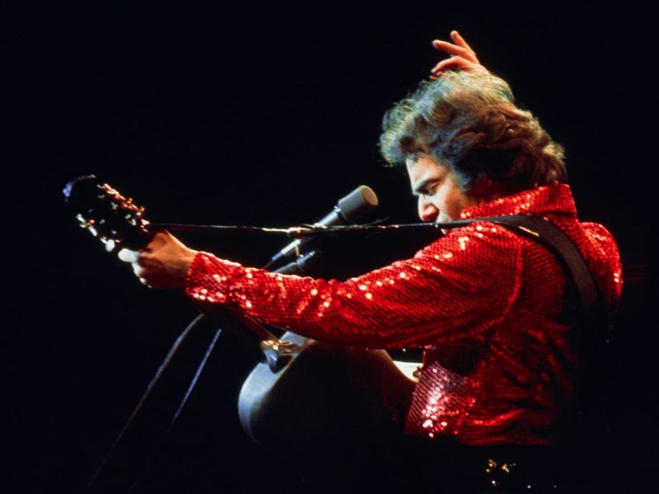 How do you find an actor to embody Neil Diamond for bio-musical ‘A Beautiful Noise’?