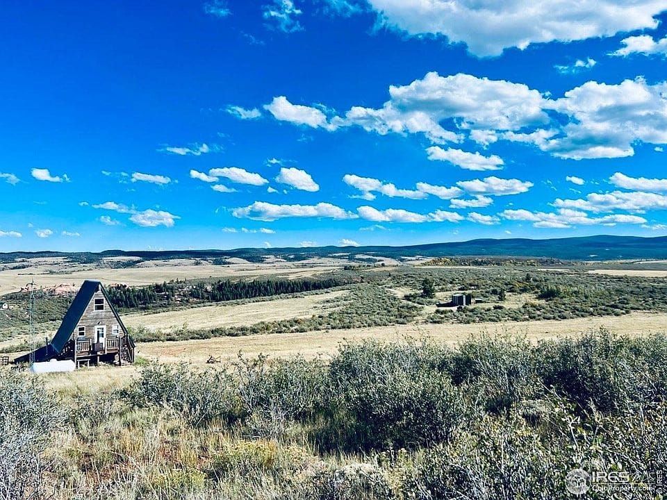 BULL MOUNTAIN HIDEOUT
