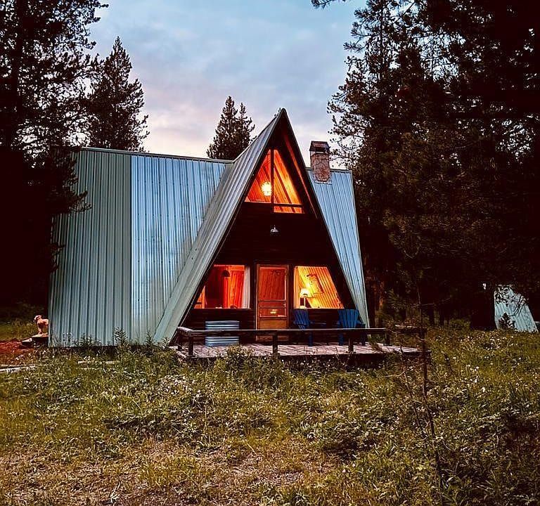 FIREPLACE FOREST HIDEAWAY