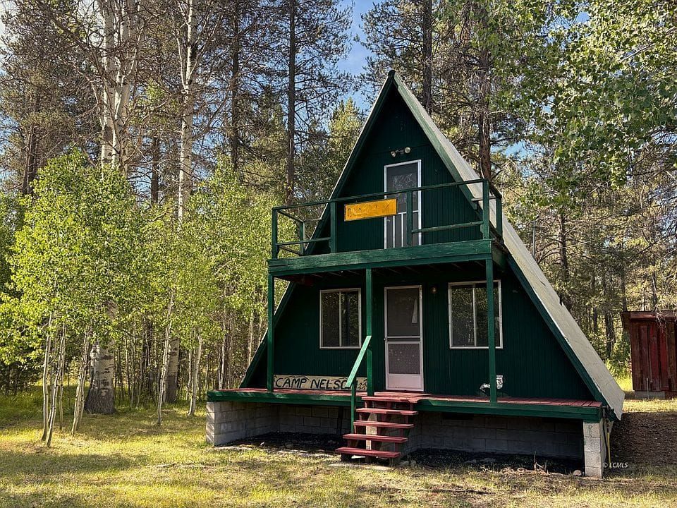 FOREST CABIN COLONY
