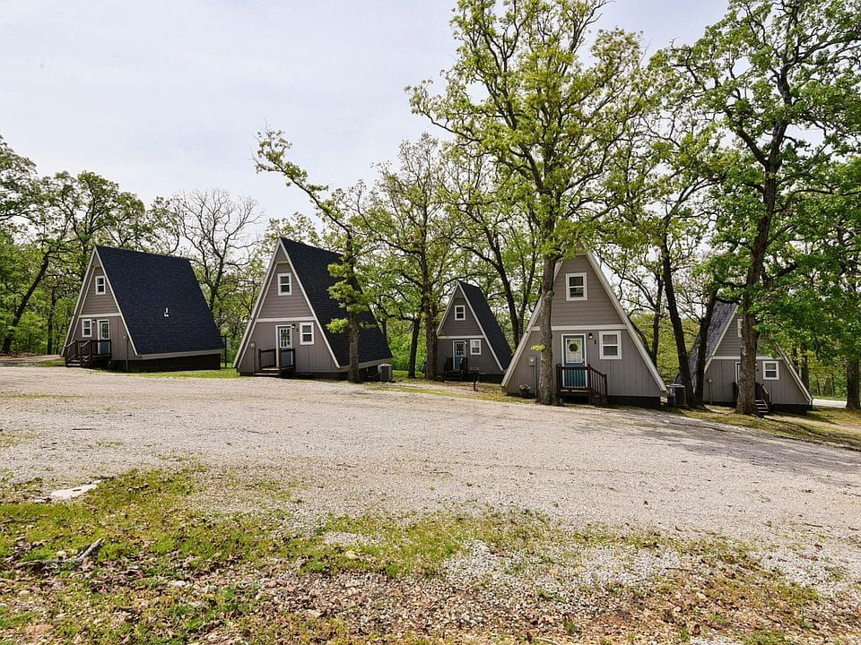 Ozark Hideout Grove