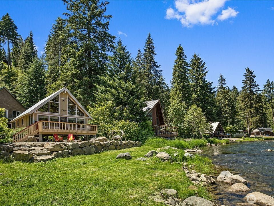 RIVERWOOD HIDEAWAY CABIN