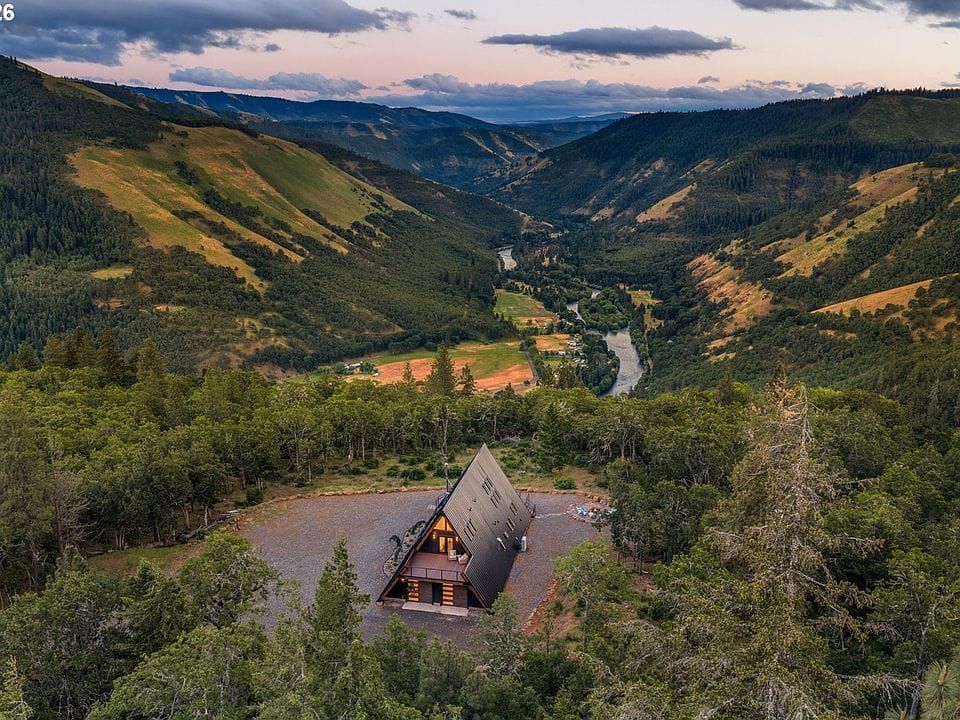 VALLEY GLASSHOUSE VISTA