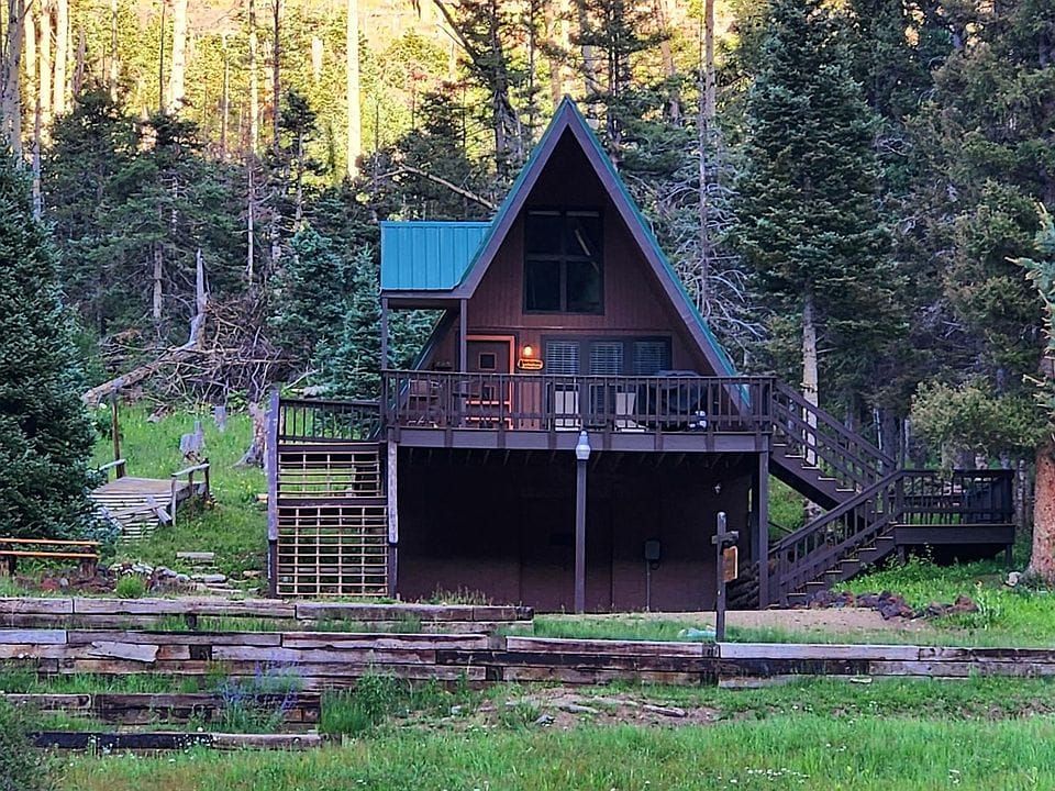 VALLEY VISTA CHALET