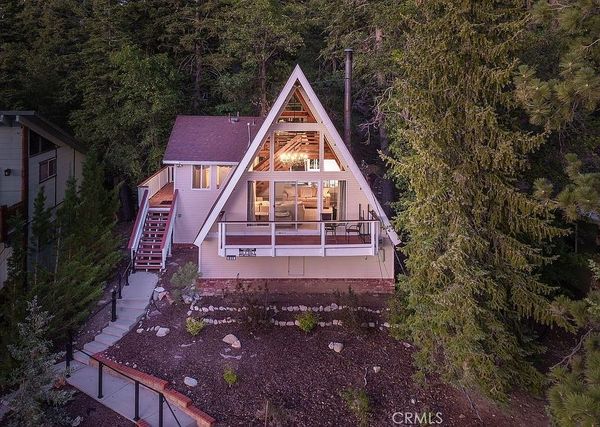 855 Tehama Dr