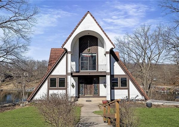 LAKE LEGACY LOFT