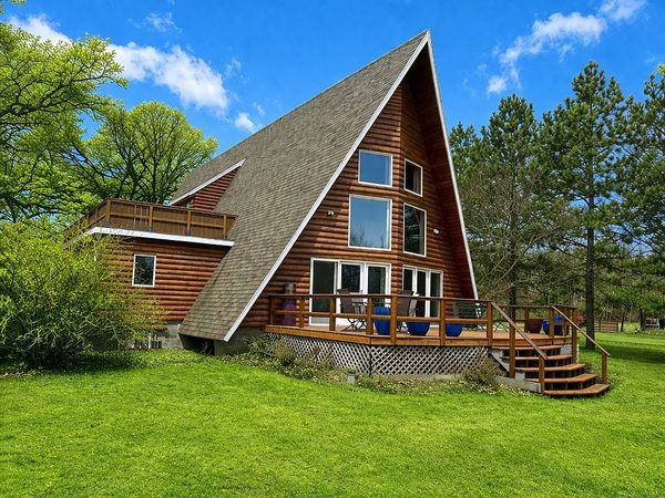 OTTERTAIL LOFT LODGE
