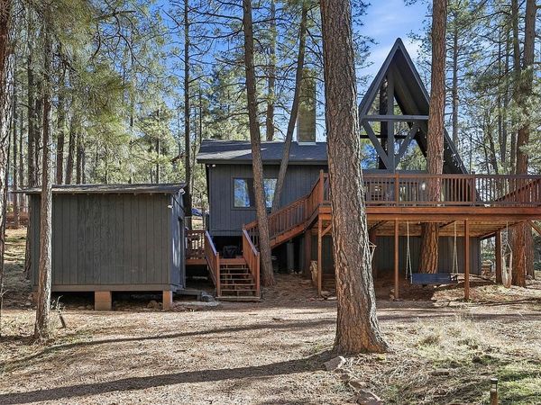 STRAWBERRY VISTA CABIN