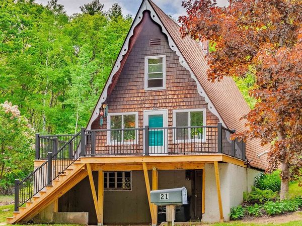 TREEHOUSE DAYDREAM COTTAGE