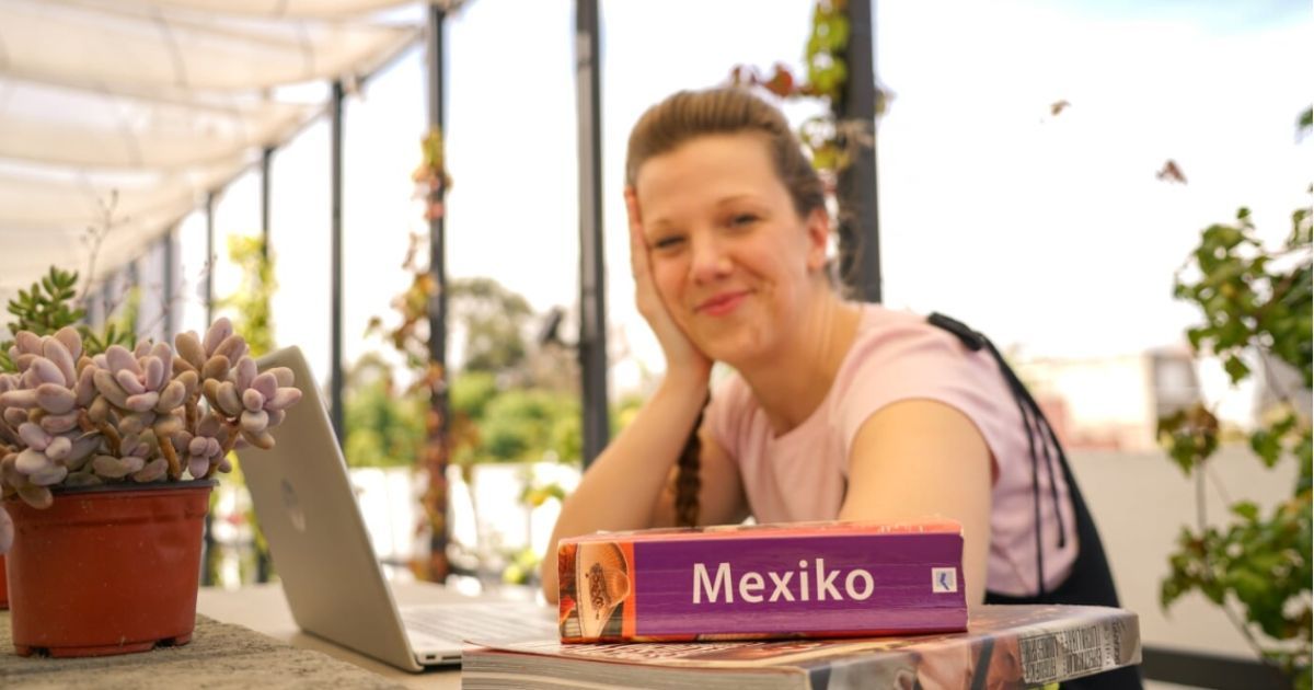 Přenést se přes sutiny na online vlně