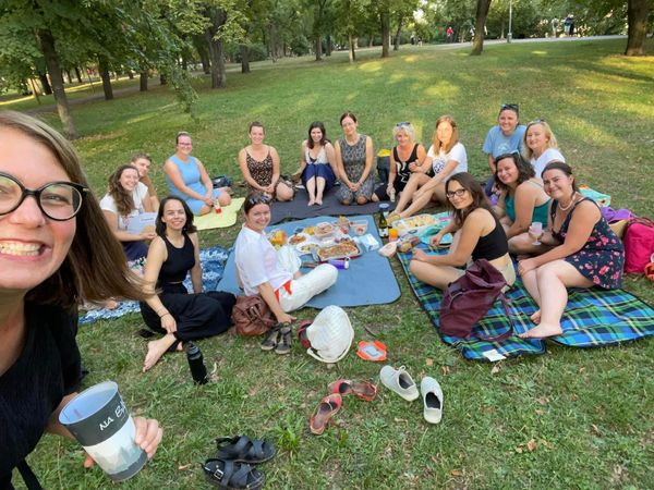 Co vznikne, když se potkáme na pikniku?