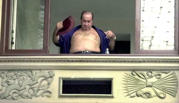 De Zaplana a Julián Muñoz, ruta turística por las mociones de censura más bizarras de la costa