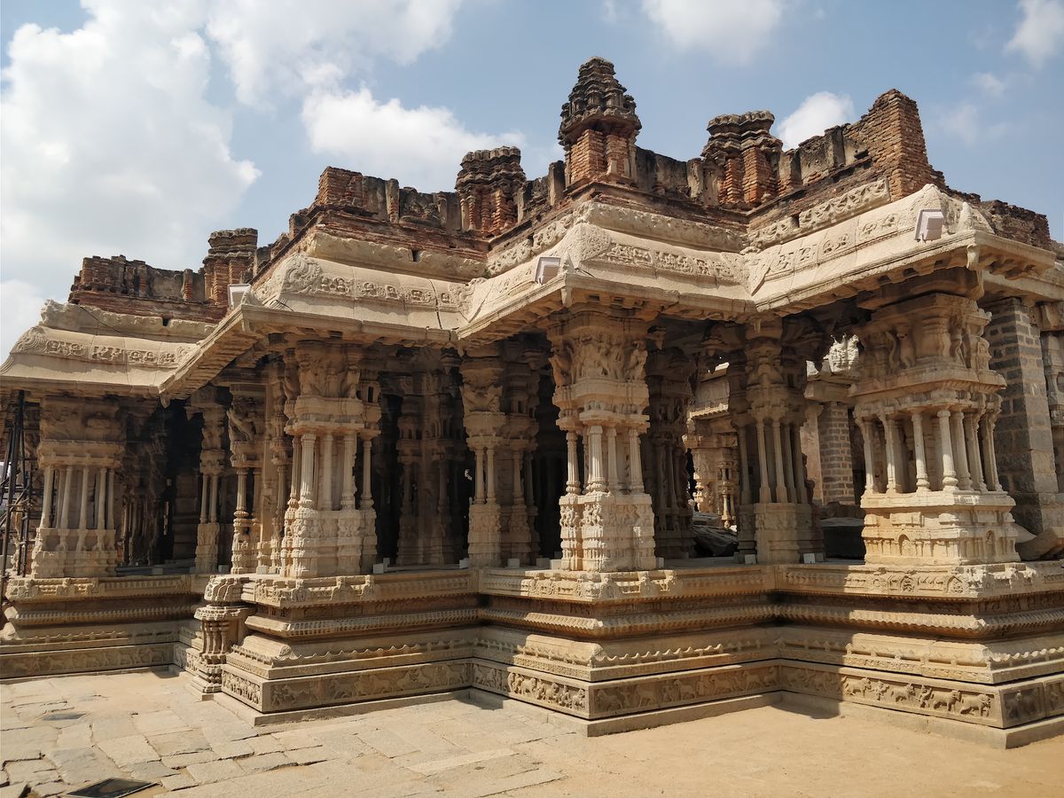 10 Features Showing the Fundamental and All-encompassing Unity of Bharatavarsha: A Ready Reckoner
