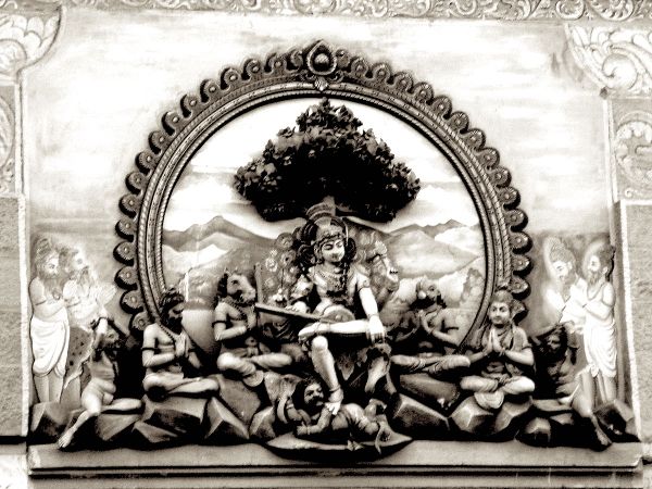 The Profound Philosophy of Education in the Medieval Tamil Desham