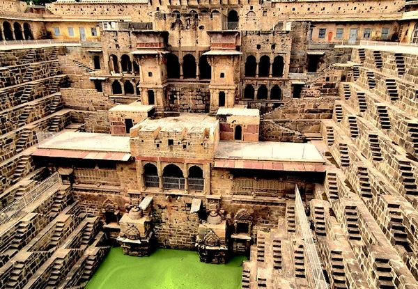 The Magnificent Mangalana Step-Well: A Sanatana Oasis Amid Turushka Chaos