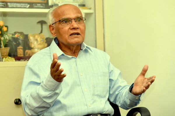 Walking with the Colossus: A Tribute to the Himalayan Spirit of Dr. S.L. Bhyrappa