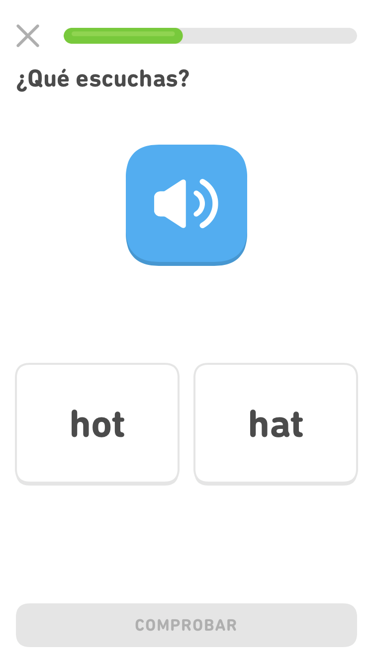 Captura de pantalla de un ejercicio donde aparece un ícono de altavoz en un botón en el centro. Debajo aparecen las palabras hat y hot