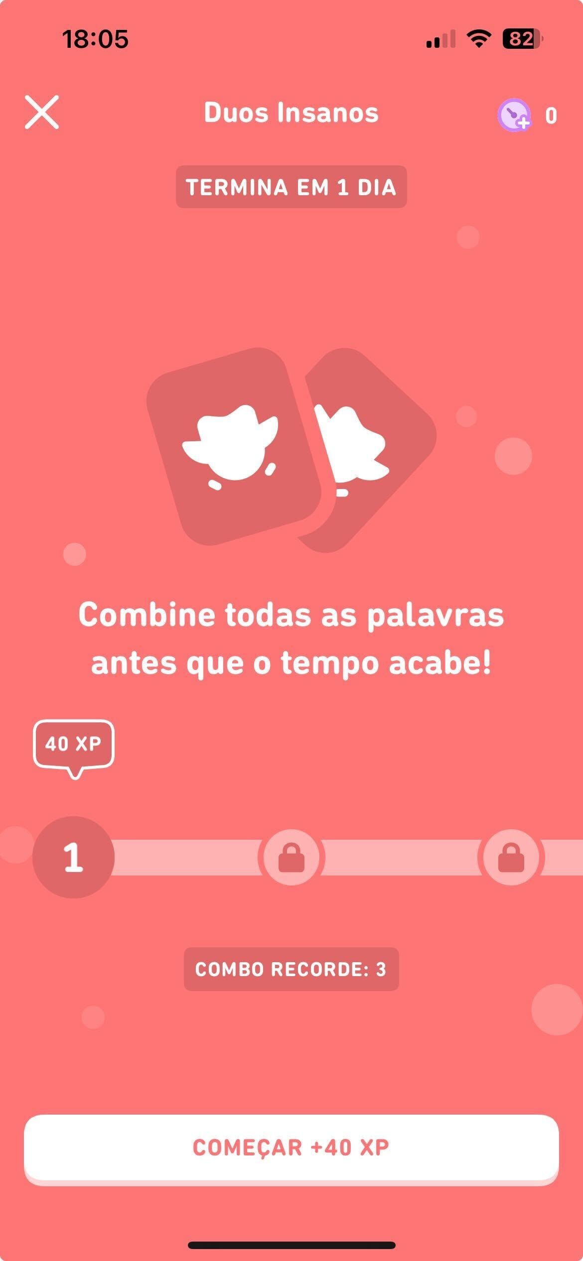 Captura da tela inicial dos Duos Insanos, em que se lê “Combine todas as palavras antes que o tempo acabe!”. A primeira etapa é sinalizada por um círculo com o número 1, de onde sai um balão em que se lê “40 XP”.