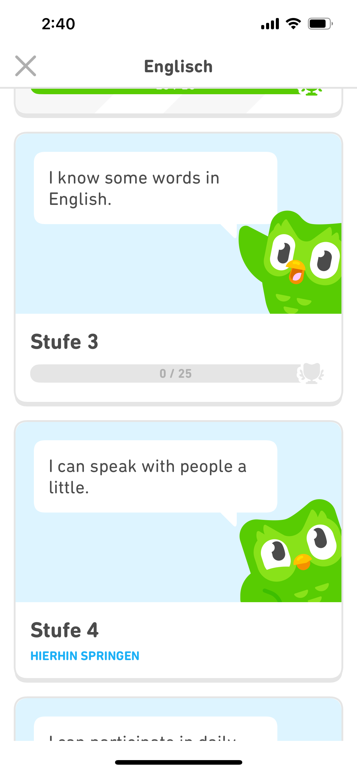 Screenshot der Liste der Stufen des Englischkurses, die zeigt, wie viel der aktuellen Stufe abgeschlossen ist und welches die nächsten Stufen sind.
