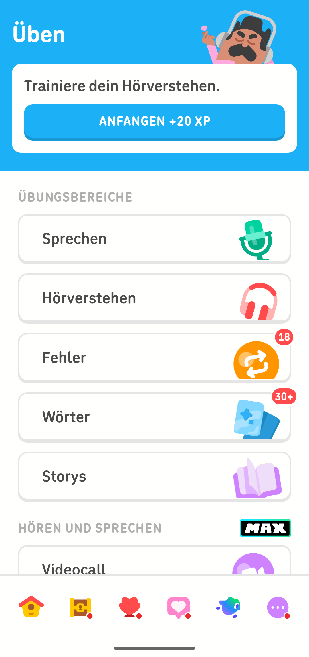 Screenshot des Übungscamps, das verschiedene Fertigkeiten zum kostenlosen Üben anzeigt. Empfohlen wird „Trainiere dein Hörverstehen“, darunter sind weitere Optionen aufgelistet: Sprechen, Hörverstehen, Fehler, Wörter und Storys.