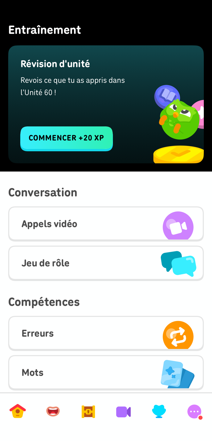 Capture d'écran du Centre d'entraînement de Duolingo. Plusieurs types d'exercices sont affichés, dont les « Appels vidéo », les « Erreurs » et les « Mots ».
