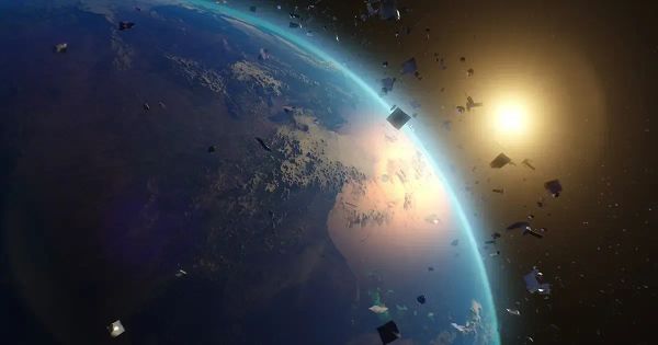 Pela primeira vez a FCC faz multa para detrito espacial da rede de TV