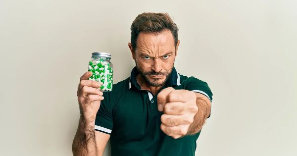 Antidepressivos podem reprogramar sua mente a ponto de te levar a cometer crimes violentos