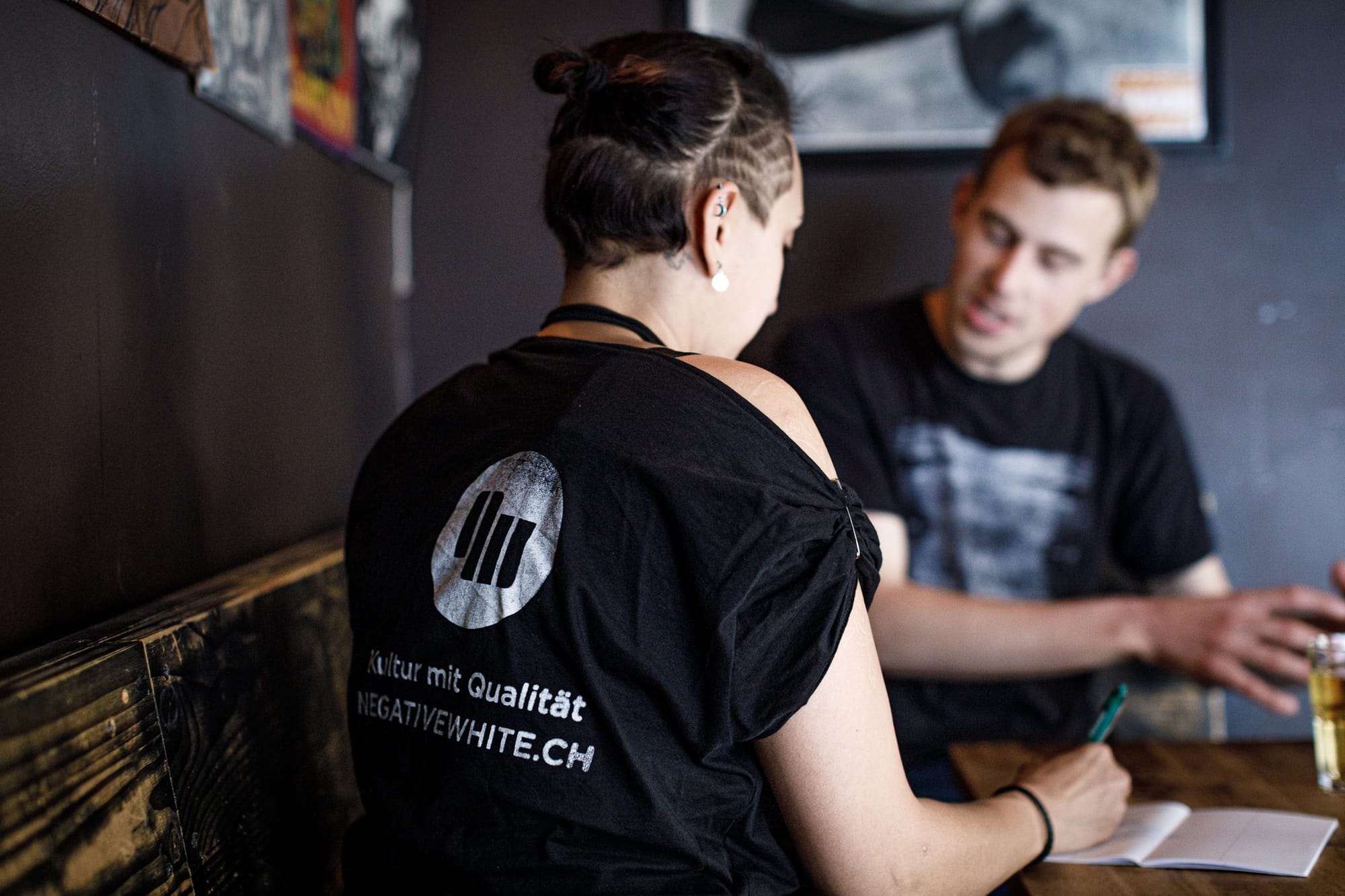 Negative White Reporterin Patrizia Tschurr im Interview mit Dunkelsucht.