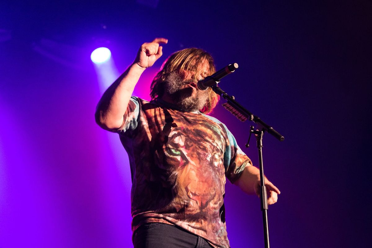 Ein Kindskopf namens Black