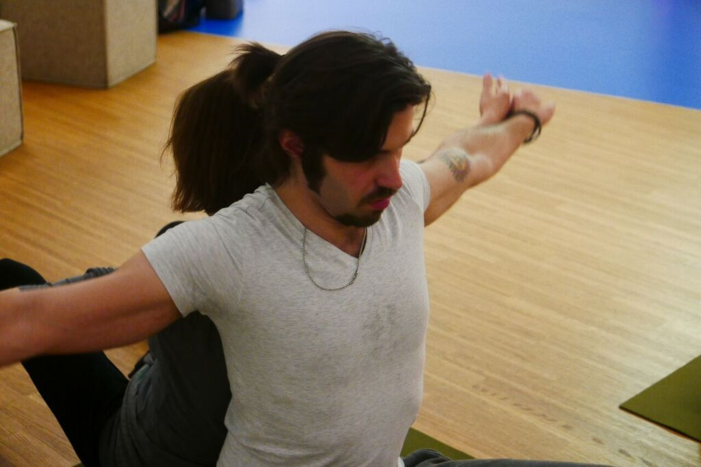 Yogapants und Muskelschmerz